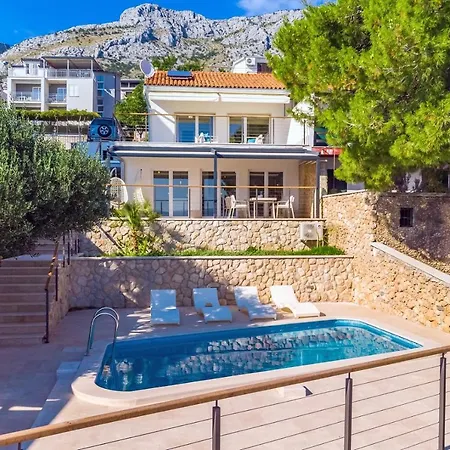 Villa Beachfront Casa Ahoi With 2 Bedrooms, Heated Pool, Amazing Sea Views