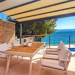 Villa Beachfront Casa Ahoi With 2 Bedrooms, Heated Pool, Amazing Sea Views *