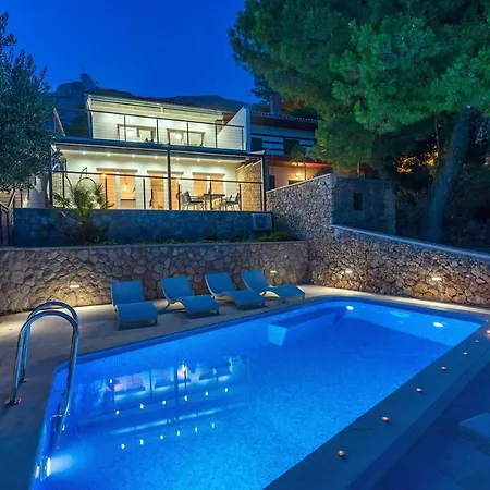 Vila Beachfront Casa Ahoi With 2 Bedrooms, Heated Pool, Amazing Sea Views *