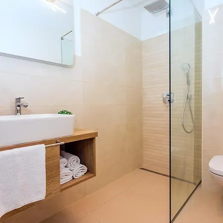 Vila Beachfront Casa Ahoi With 2 Bedrooms, Heated Pool, Amazing Sea Views