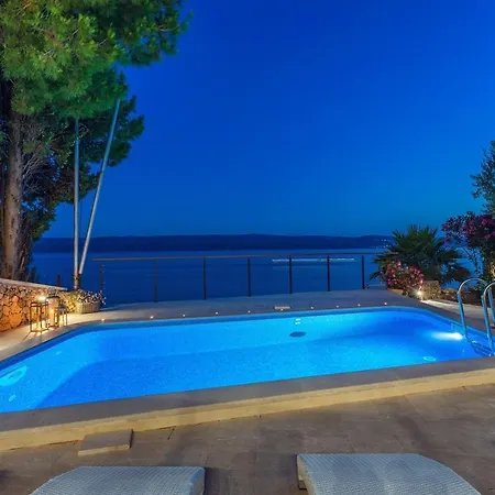 Vila Beachfront Casa Ahoi With 2 Bedrooms, Heated Pool, Amazing Sea Views Omiš